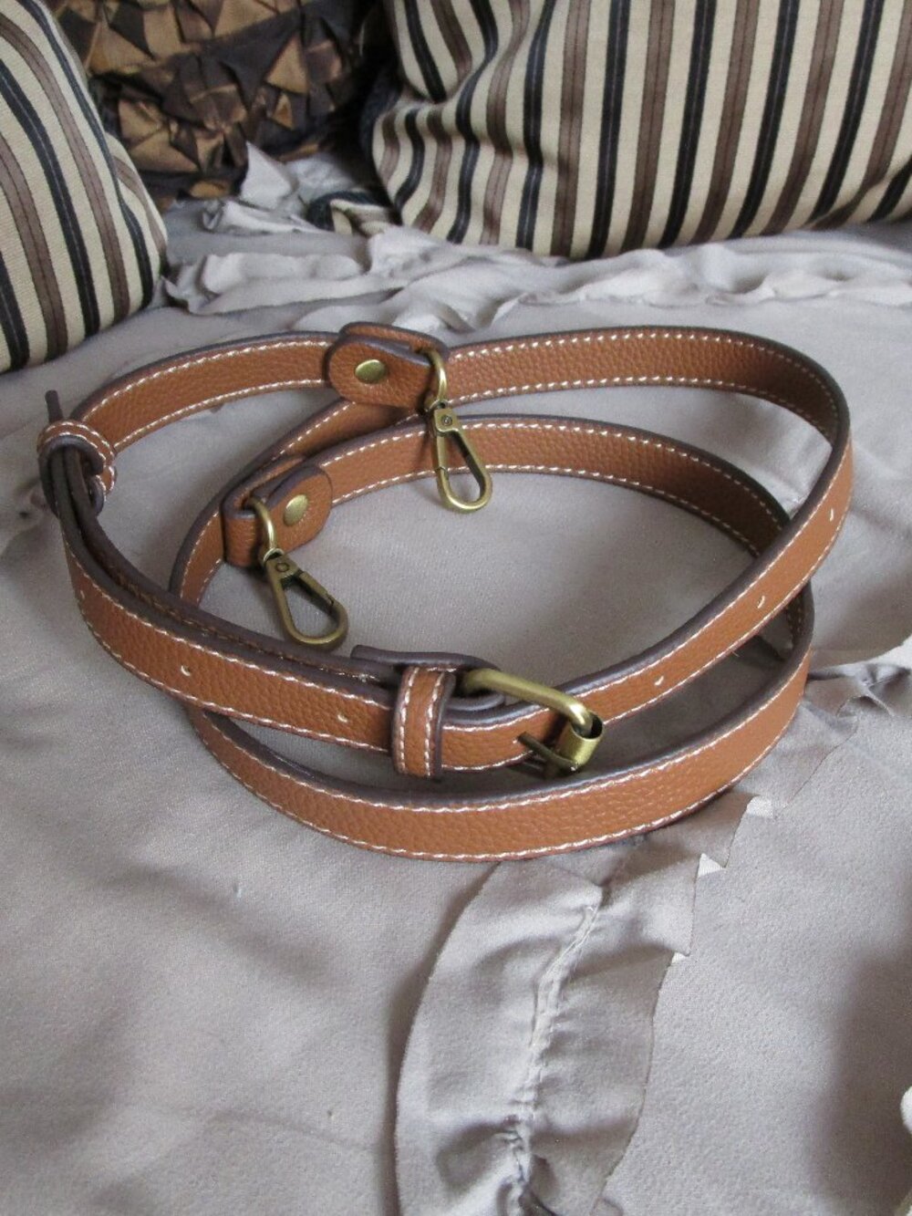 removable adjustable luggage strap
